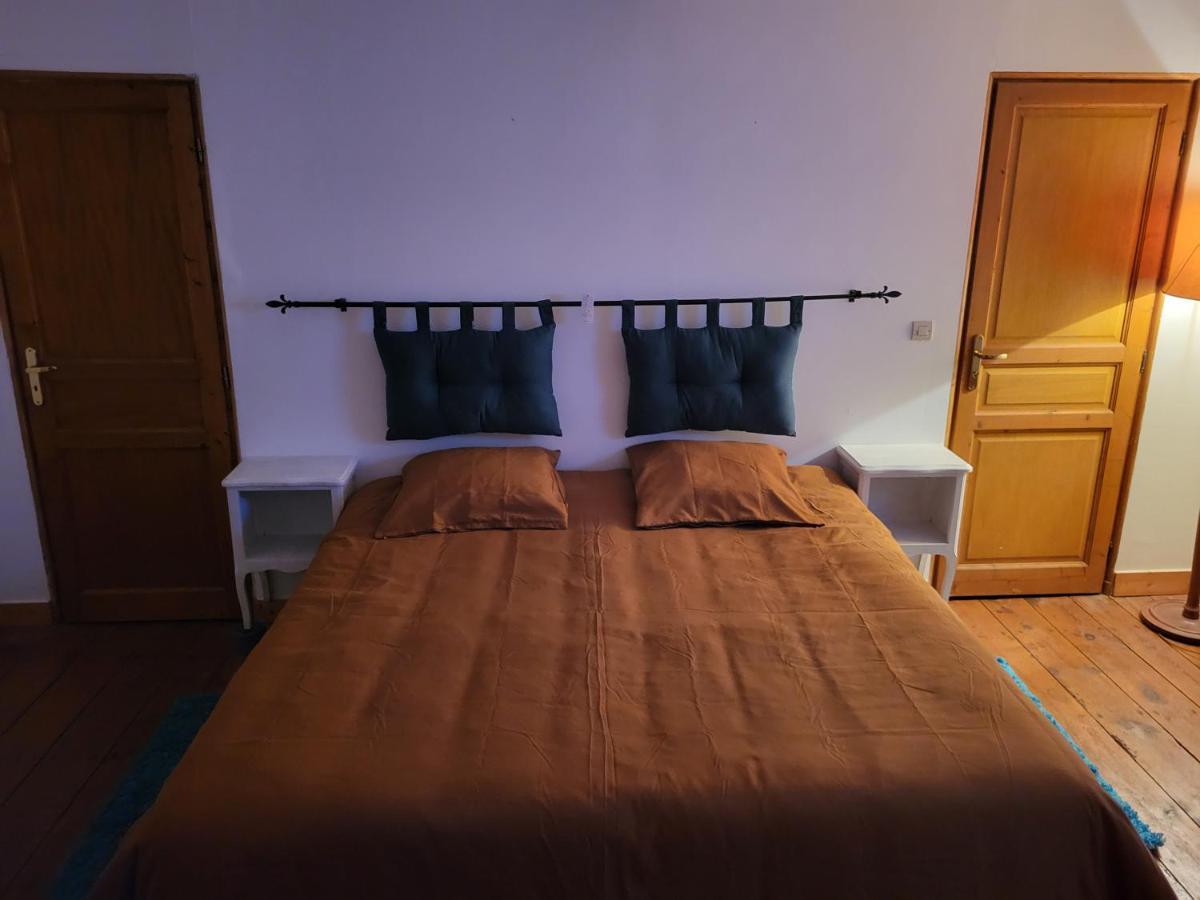 Bed and Breakfast Domaine De La Sarrotte Saugon Exterior foto