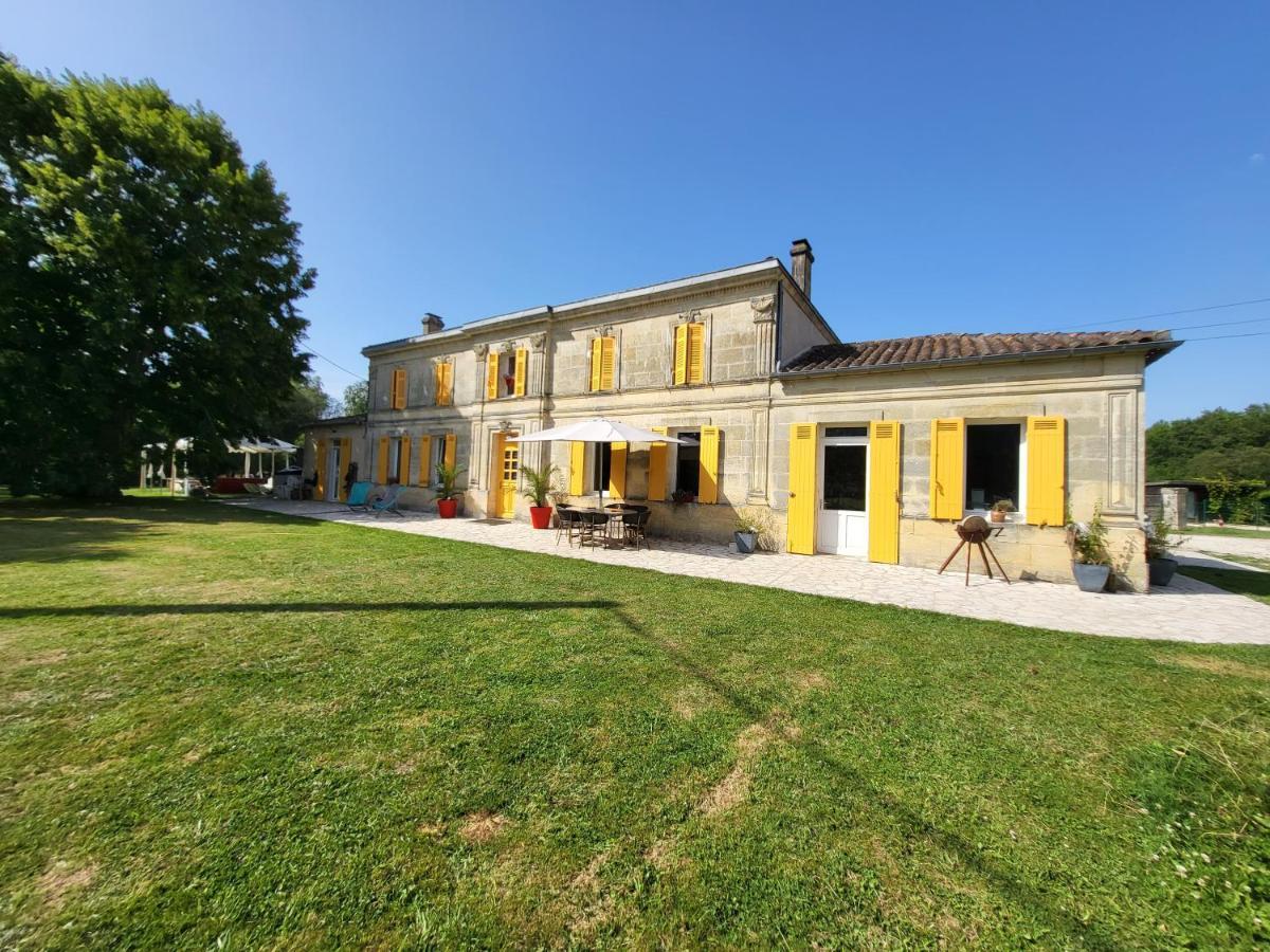 Bed and Breakfast Domaine De La Sarrotte Saugon Exterior foto