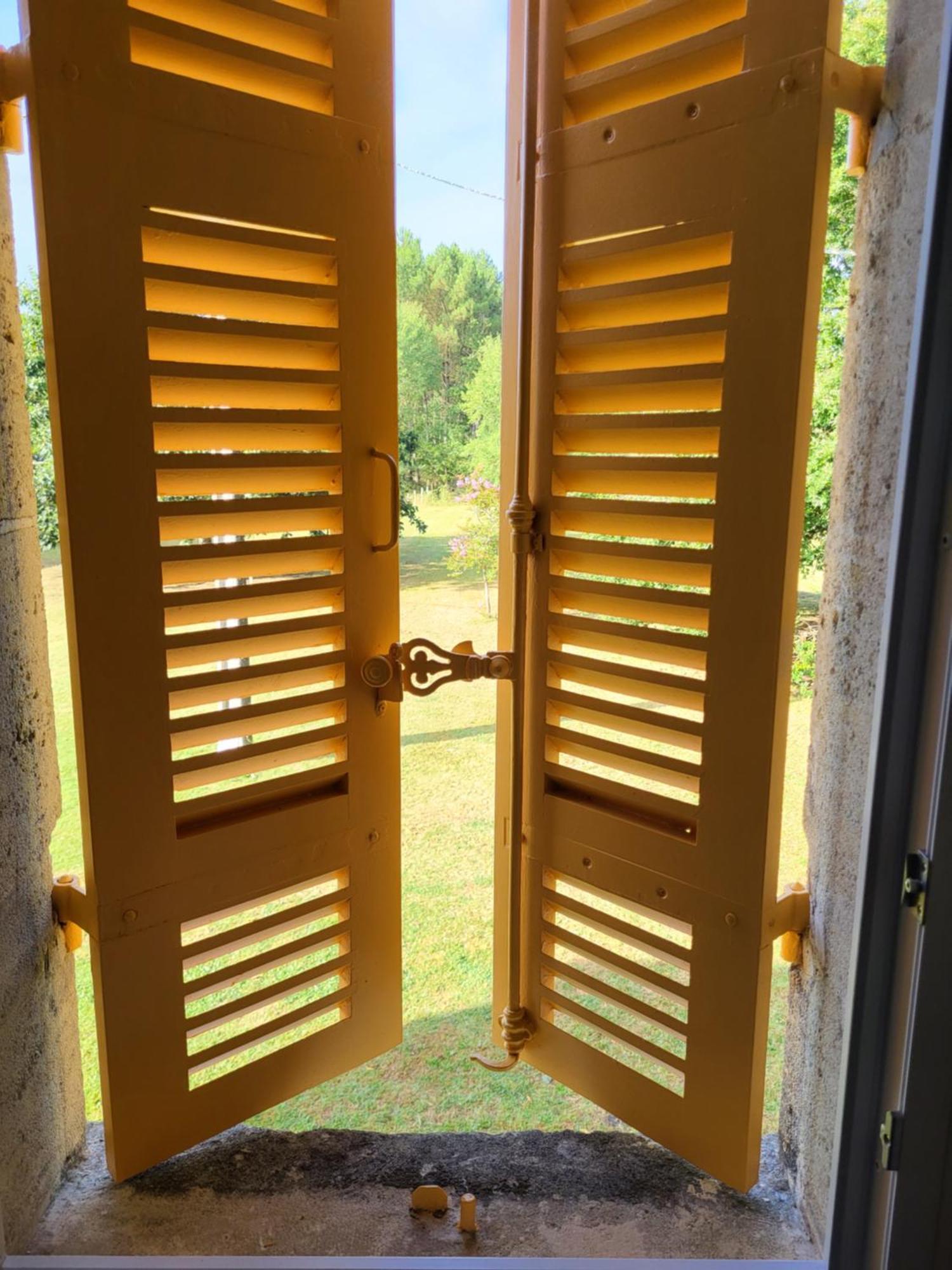 Bed and Breakfast Domaine De La Sarrotte Saugon Exterior foto